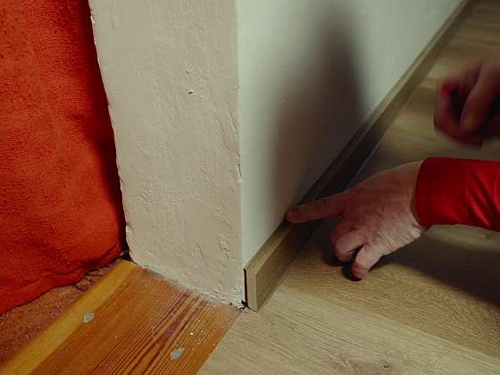 Jak zakončit podlahovou lištu