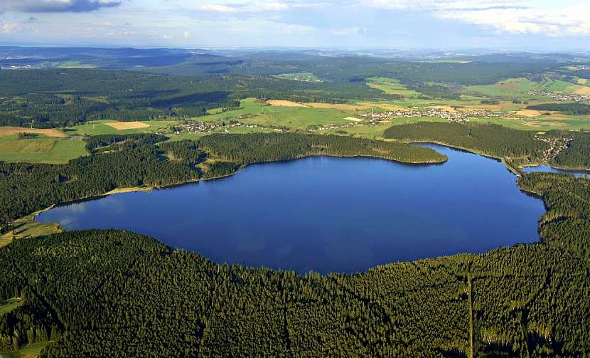 Velké Dářko je největším rybníkem Českomoravské vrchoviny