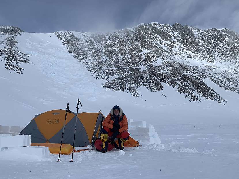V základním táboře pod horou Vinson strávili 5 dní