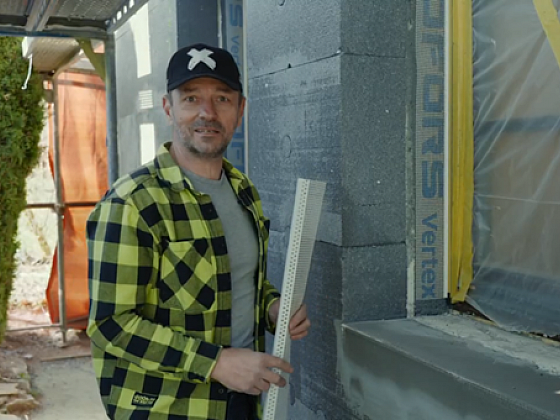 Neztrácejte čas opravami stěn. Správná instalace perlinky ušetří roky problémů