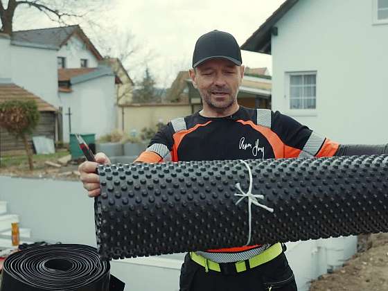 Stavba bazénu se slanou vodou od A-Z  III.část_( vyvaření fólie, napuštění vody, test)