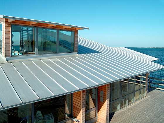 otevřít: Střechy od Lindabu v inovovaných barvách – a navíc s povrchovou úpravou PREMIUM za cenu CLASSIC!