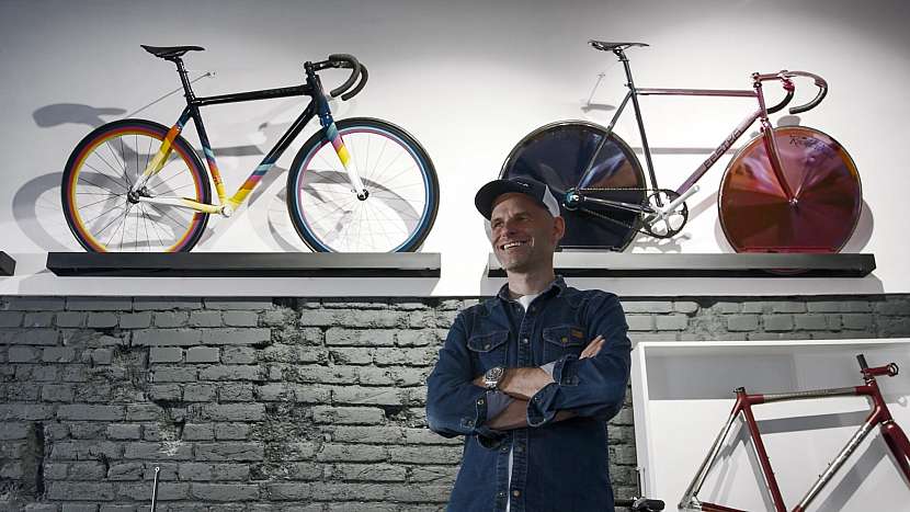 Michal Moureček zasvětil svůj život výrobě jízdních kol (Zdroj: Prima DOMA)