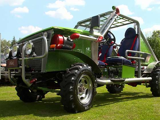 Multifukční traktor i motokára
