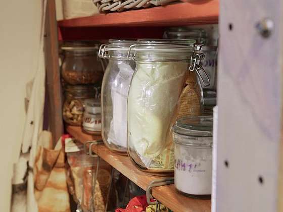 Moli - šatní a potravinový