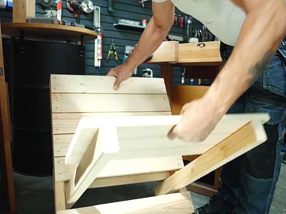 Reuse: Skládací křeslo