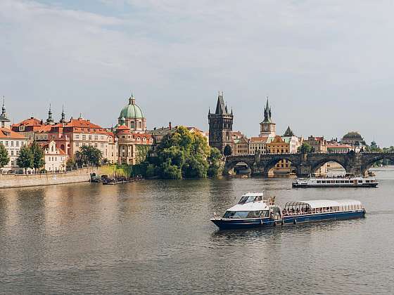 Letní výlety ve středních Čechách: osvěžující tipy i turistické novinky