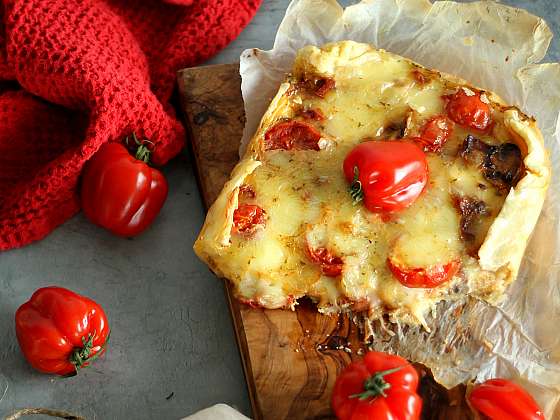 Foodsharing na sýrové vlně zeleninového koláče