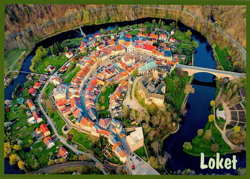 3. místo - pohlednice leteckého snímku hradu Loket