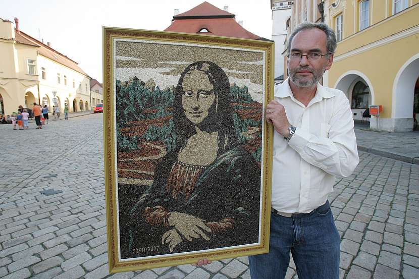 Mona Lisa ze 45000 zrnek rýže vás zve do Muzea rekordů a kuriozit v  Pelhřimově (Zdroj: Agentura Dobrý den Pelhřimov)