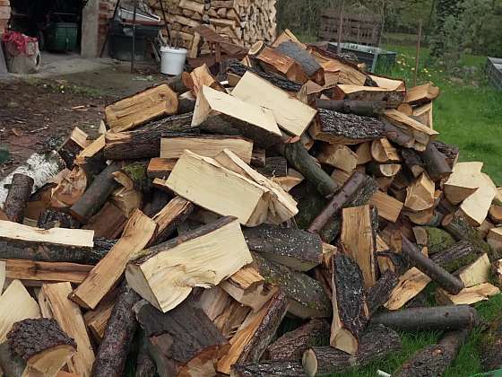 Interiérová topidla na dřevní paliva