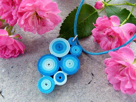 Jak vyrobit letní šperk z proužků papíru: Tak trochu jiný quilling