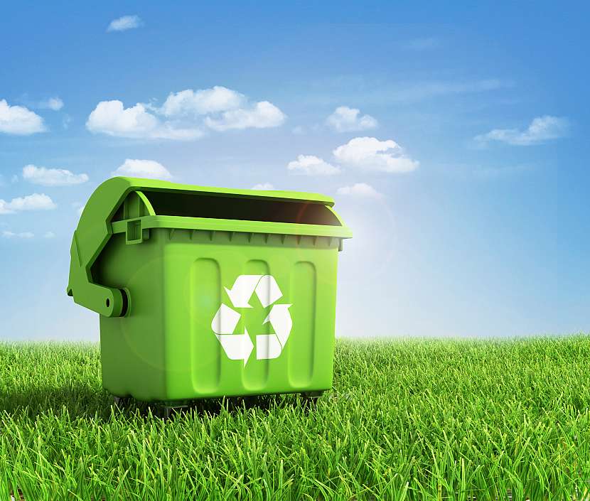 Třídění odpadu uvedlo 61 % Čechů a 52 % Slováků, což je nejvyšší výsledek