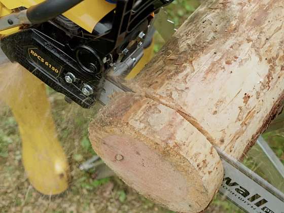 Bezpečná příprava dřeva: Pily