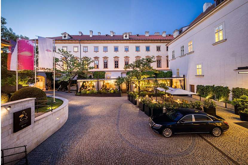 Akci „Malá Strana Gems“ pořádá hotel Mandarin Oriental, Prague 