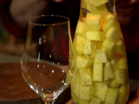 K čemu se dá použít ananasová voda?