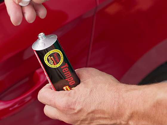 Jak rozleštit škrábance na autolaku staršího vozidla