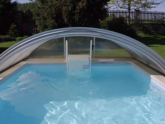 Jak na ohřev vody v bazénu pomocí fotovoltaiky
