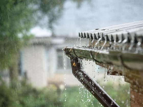 Šetřete za vodu a využijte dešťovku v domácnosti. Dotace jsou štědré