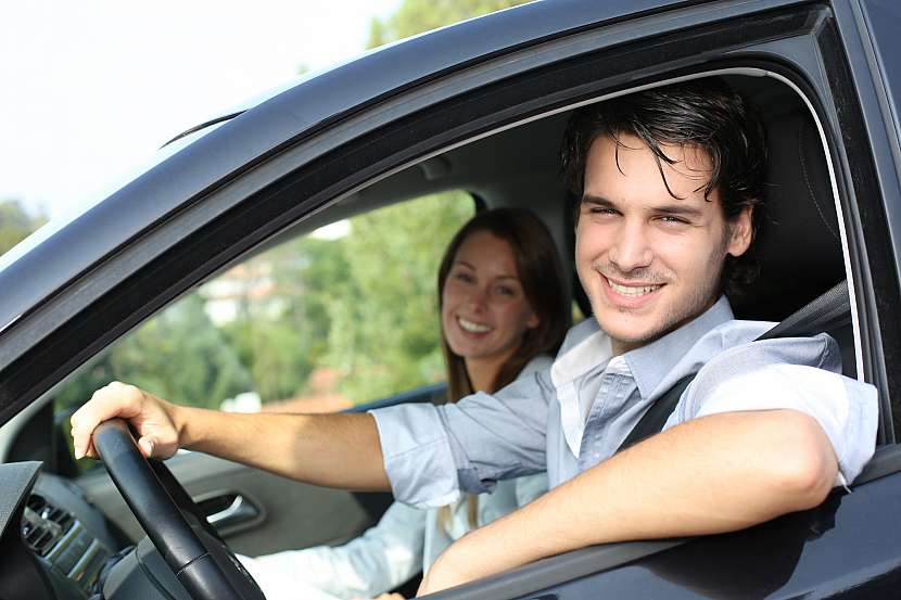 Povinné ručení je zákonné pojištění vozu, které musí mít uzavřené každý majitel vozidla