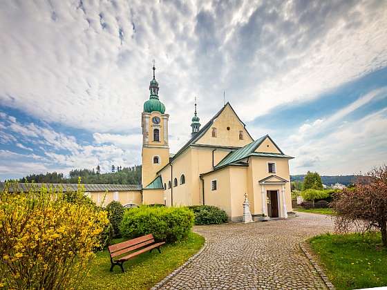 Vysočina jinak – Park miniatur, tajemná zřícenina nebo dobrodružná hra Santiniho šifra