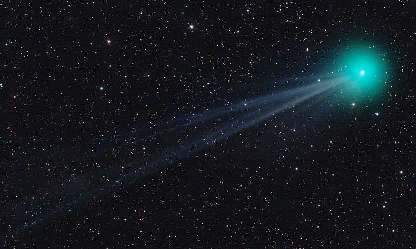 DSLR dalekohled kometa_Martin Gembec