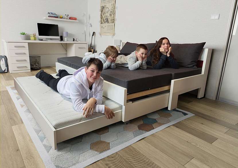 Postel Betka vyniká svou všestranností