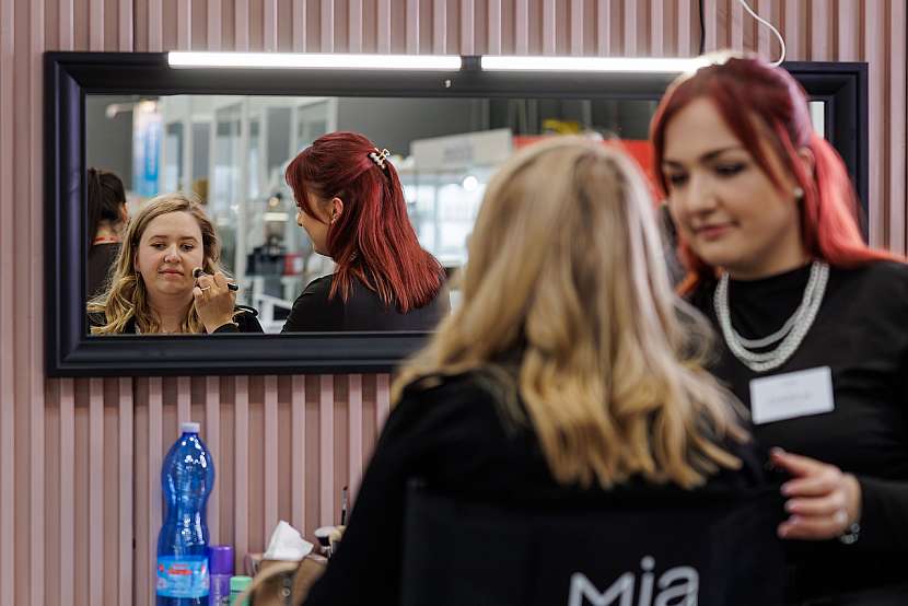 Přehlídka aktuálních trendů, profesionální soutěže, odborné přednášky, módní přehlídky i možnost vyzkoušet si vybrané beauty služby přímo na místě