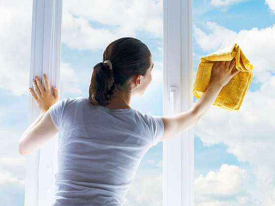 Otevřít: Jak umýt okna a podlahu bez použití chemie