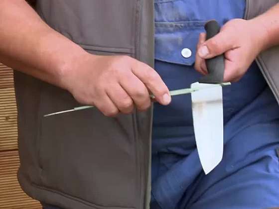 Jak si vyrobit stojánek na nože