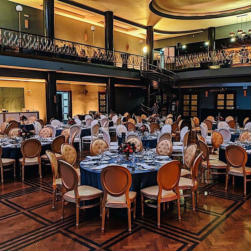 V Empire Hall zažijete jedinečnou atmosféru doby, jejímž zosobněním byl slavný Great Gatsby