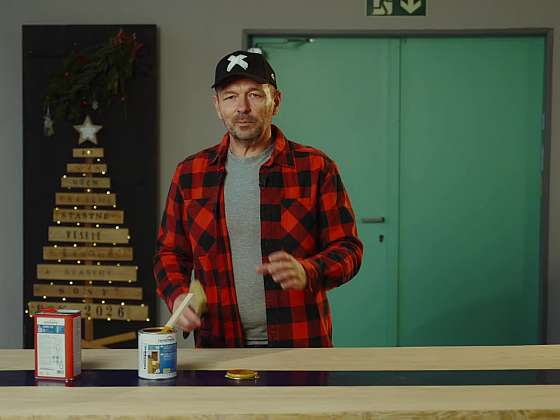 Jak natírat jídelní stůl