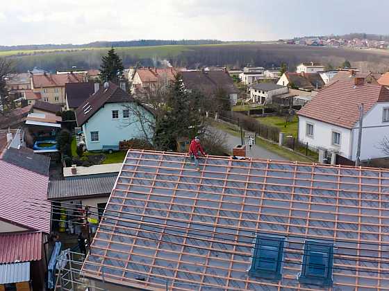 otevřít: Na co se zaměřit při rekonstrukci sedlové střechy se střešními okny