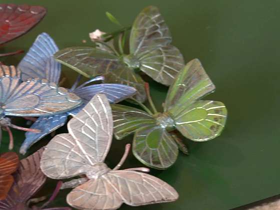 Plastoví motýlci