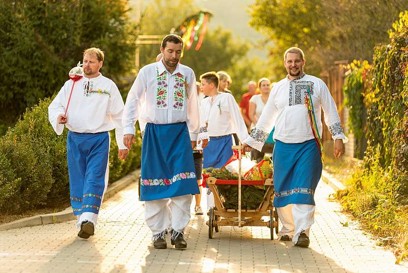 Slovácko je charakteristické svým folklórem (Zdroj: Vína z Moravy, vína z Čech)