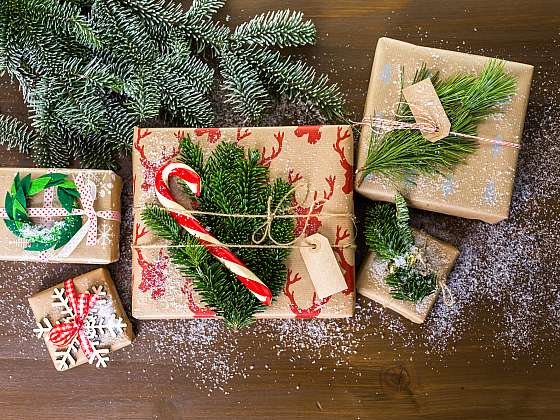 Otevřít: Jak vkusně, jednoduše a přesto originálně zabalit vánoční dárek?