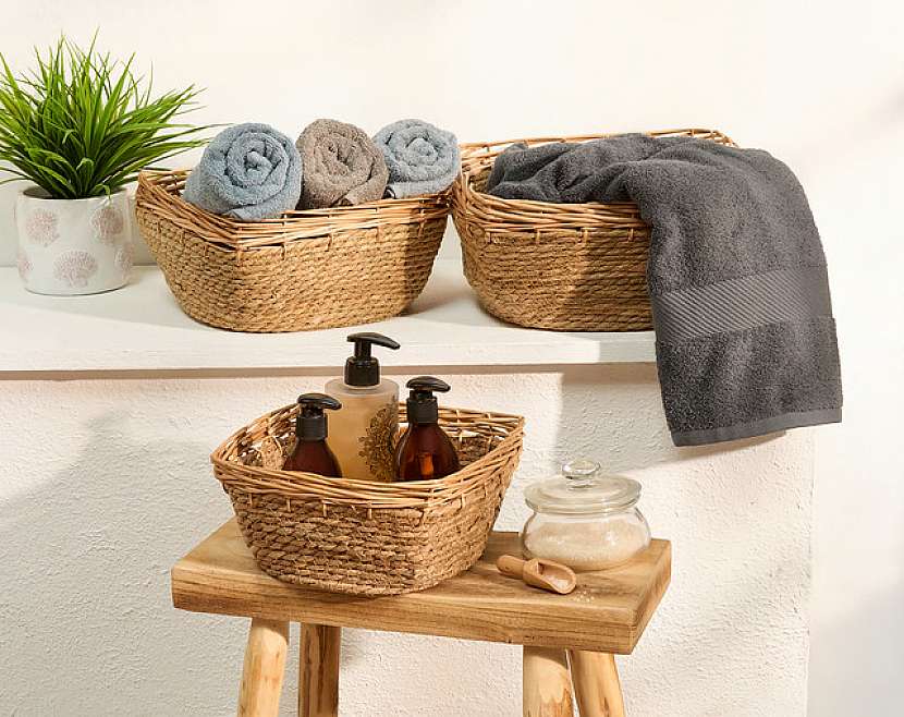 Produkty jsou k dostání v kamenných prodejnách Woolworth a potěší nejen designem a praktičností, ale i příznivou cenou, většinu z nich pořídíte do 200 Kč