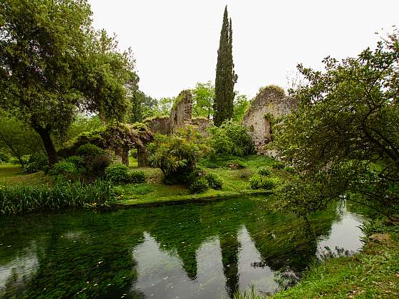 Ninfa patří k nejromantičtějším zahradám Evropy