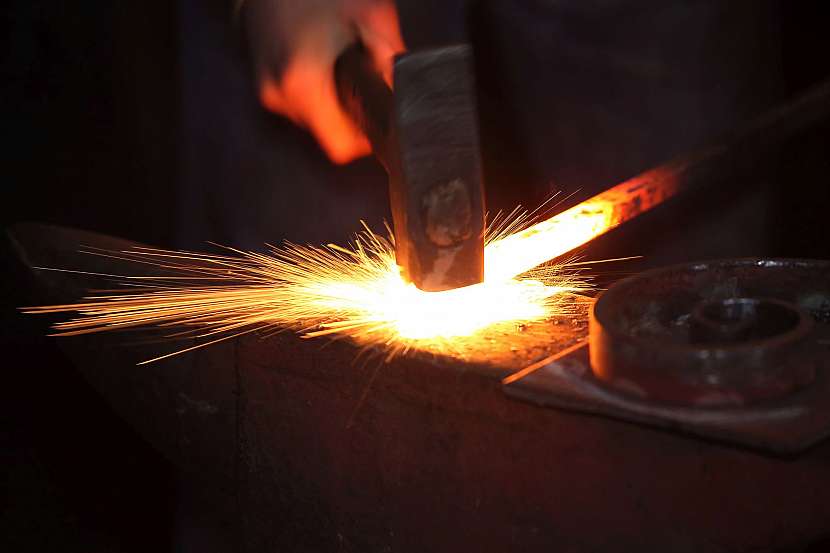 Umělecký charakter typické kovářské profese (Zdroj: Depositphotos)