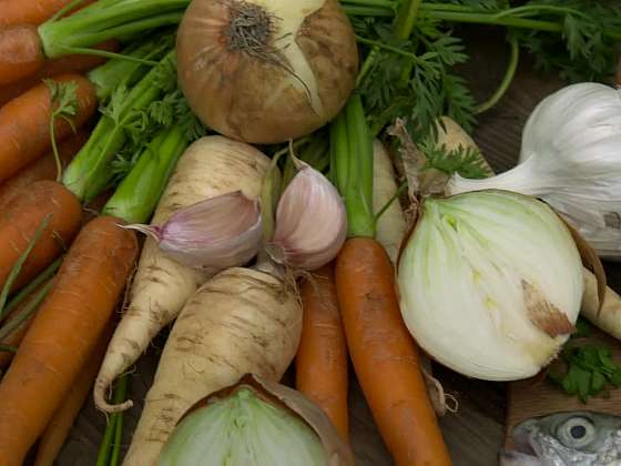 Recept na chutný zeleninový vývar s vařeným pstruhem