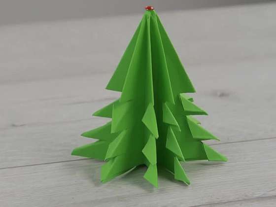 Jak vyrobit vánoční stromeček z papíru