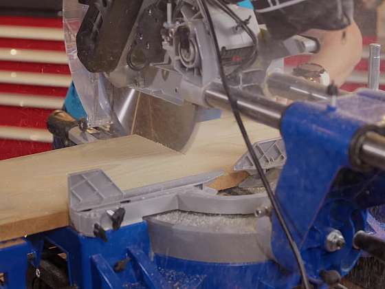 Čalouněná rustikální stolička