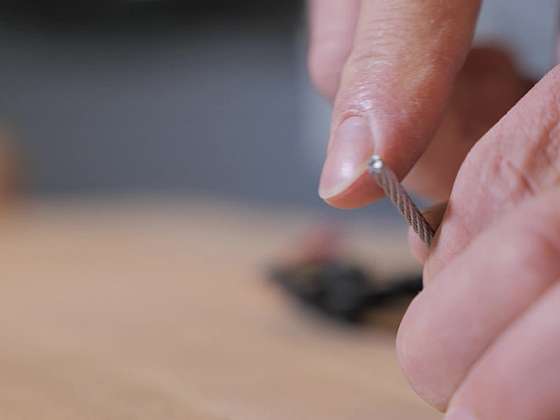 Jak používat kleště na ocelová lanka