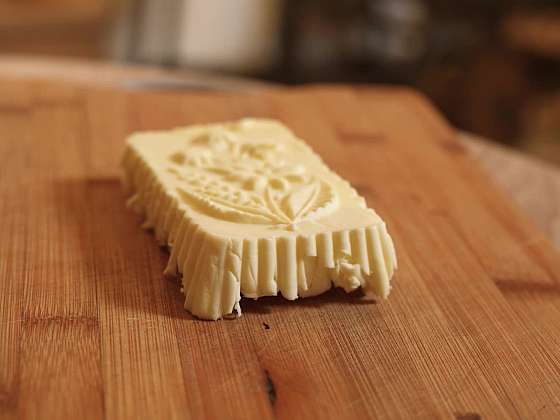 Zvládli byste výrobu másla jako naši předkové?