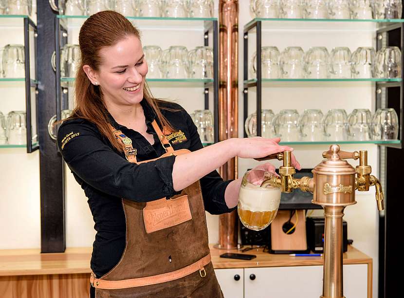 V současnosti přibývá žen, které se věnují pivovarnictví (Zdroj: Plzeňský Prazdroj, a.s.)