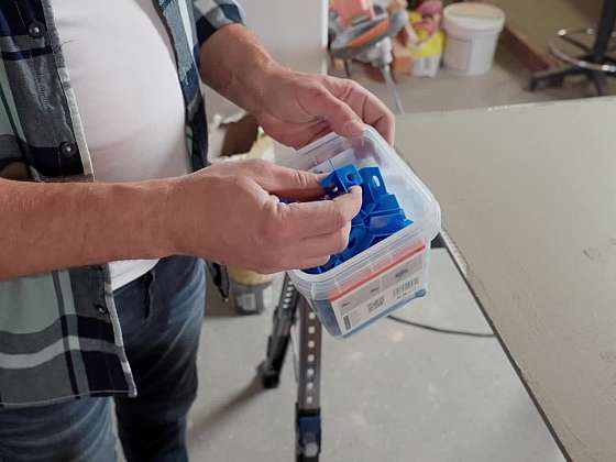 Jak lepit velkoformátový obklad