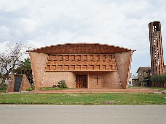 Adam Štěch představí výsledky bádání ve světě moderní architektury v CAMPu