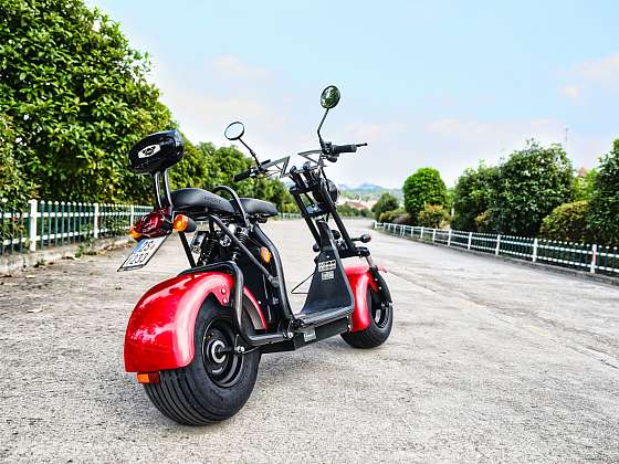 otevřít: Co potřebujete vědět před pořízením elektroskútru