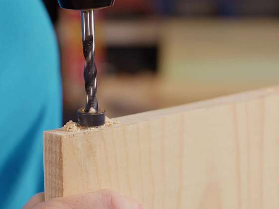 Čalouněná rustikální stolička