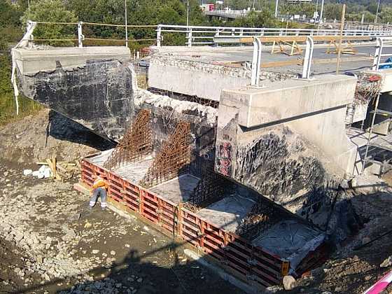 otevřít: Lehké keramické kamenivo Liapor pomůže při opravách mostů na D1